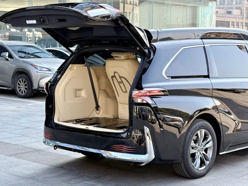 alphard sienna