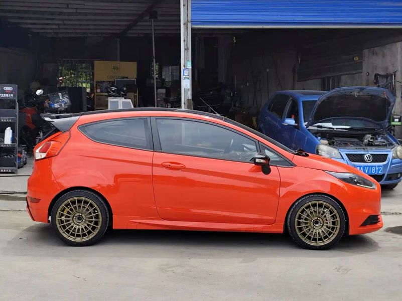 mondeo fiesta