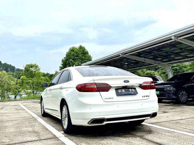 mondeo taurus