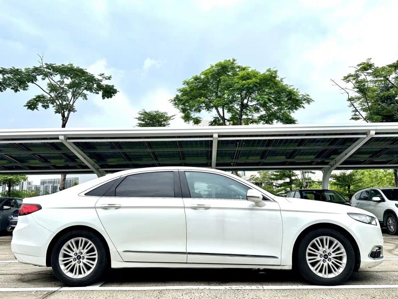 mondeo taurus