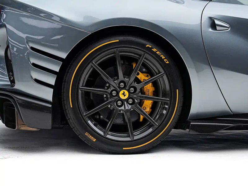 california ferrari_812