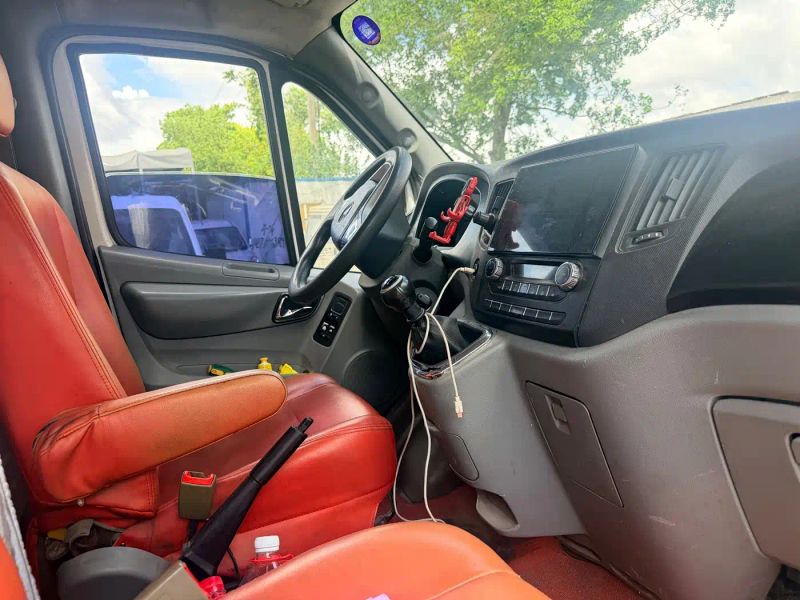 tuoyano foton