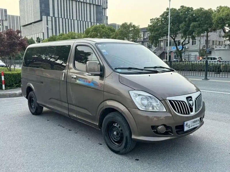 tuoyano van