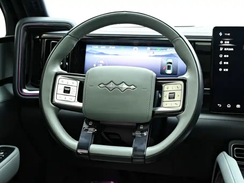 tiqi suv