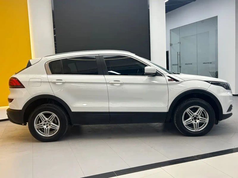 Qoros qoros_5