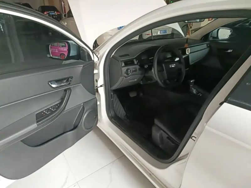 Qoros 3