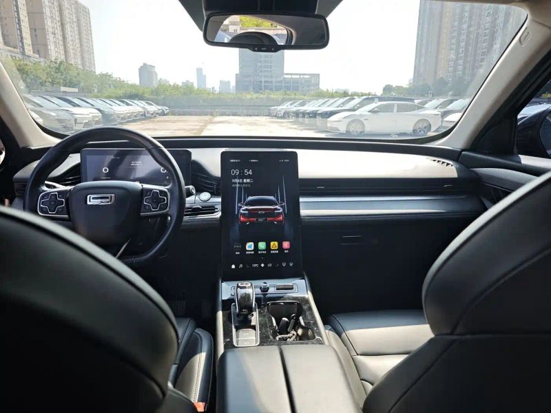 Qoros model7