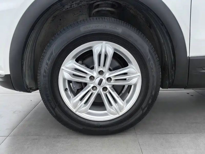 Qoros qoros_5