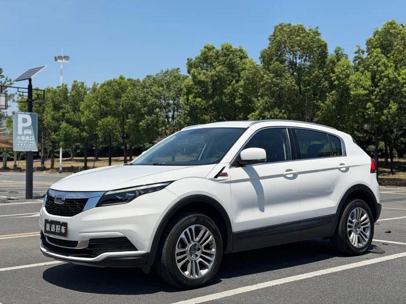 Qoros 5