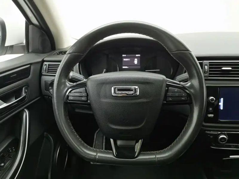 Qoros 3
