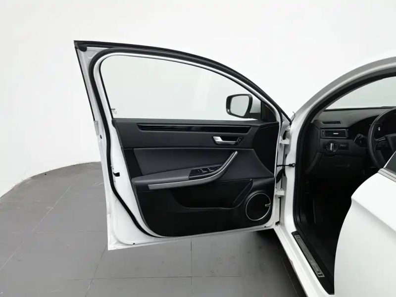 Qoros 3