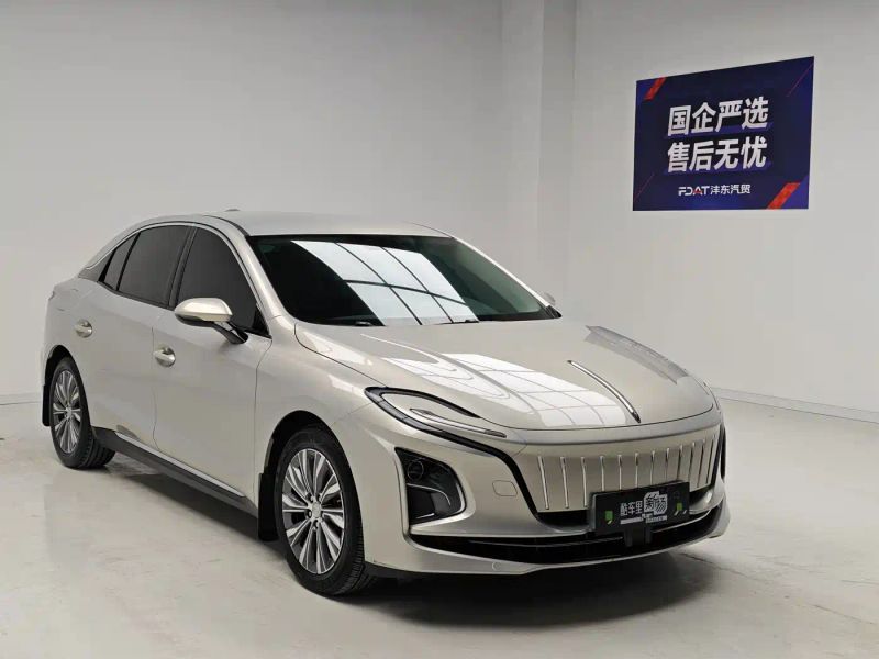 Hongqi eqm5