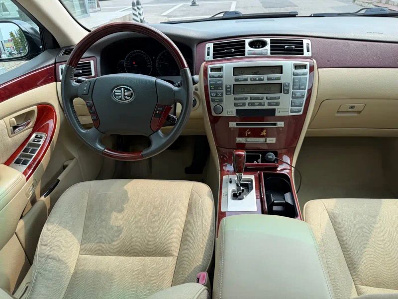Hongqi shengshi