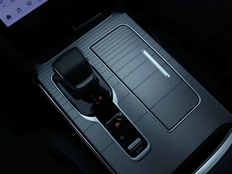 Hongqi hs