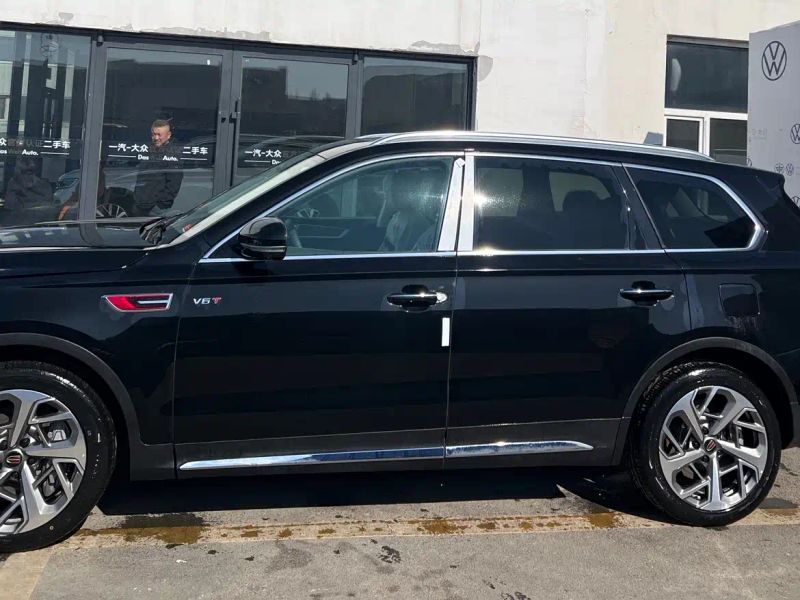 Hongqi hs