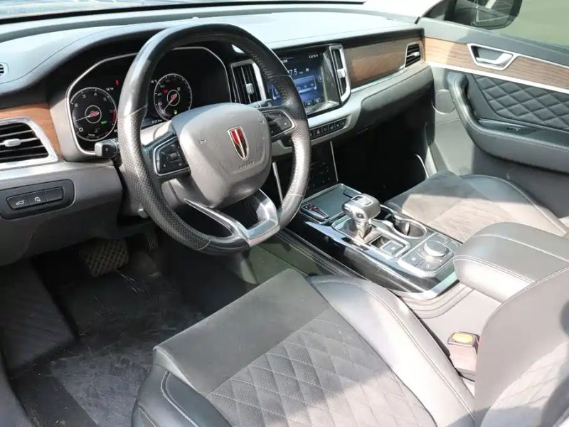 Hongqi hs
