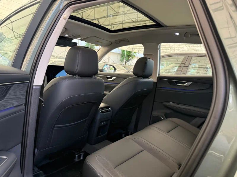 Hongqi hs5