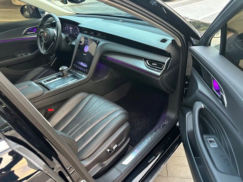 Hongqi h5