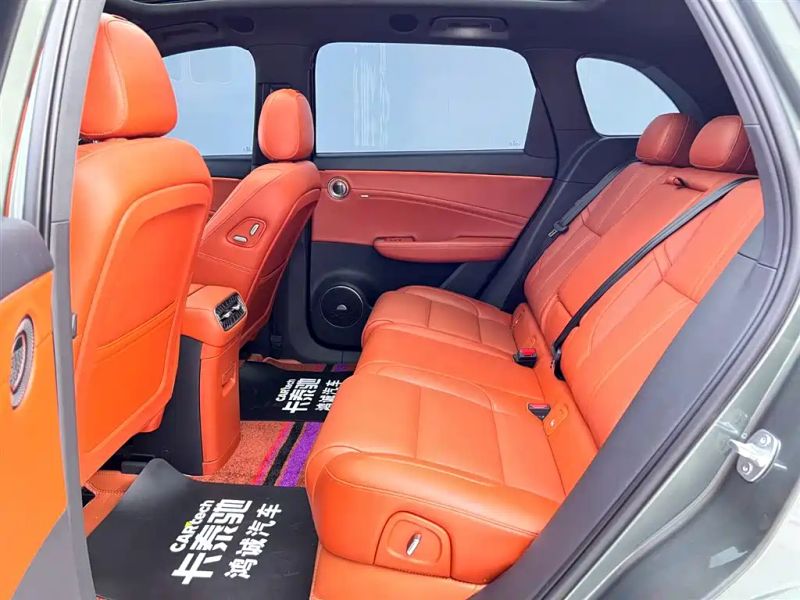 Hongqi hs