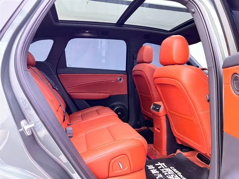 Hongqi hs