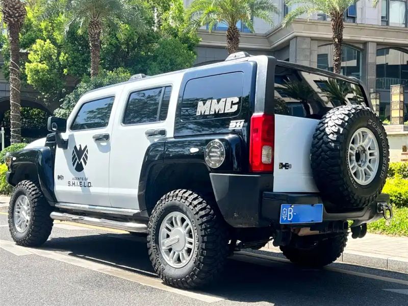 Hummer H3
