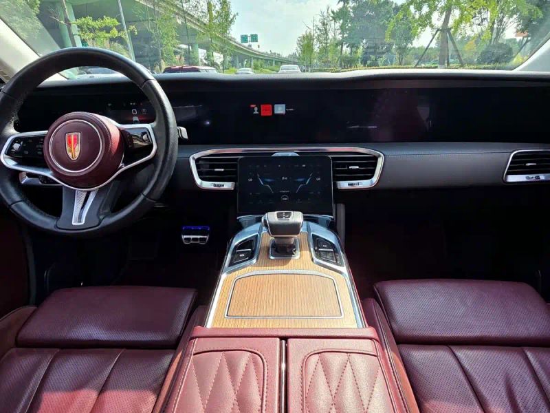 Hongqi ehs9