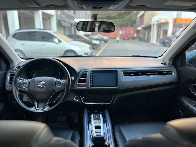 Lease" ve-1