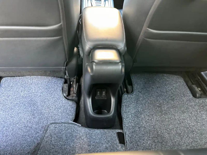 Lease" ve-1