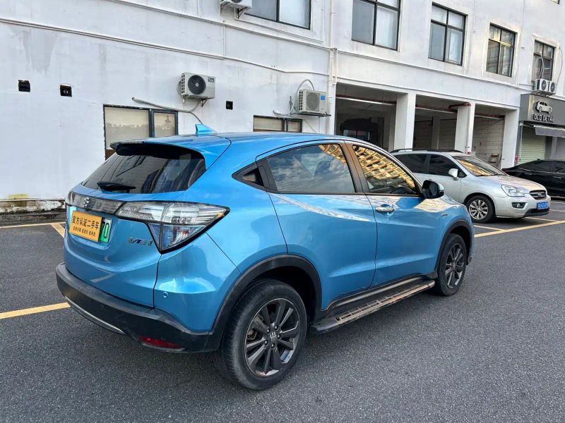 Lease" ve-1
