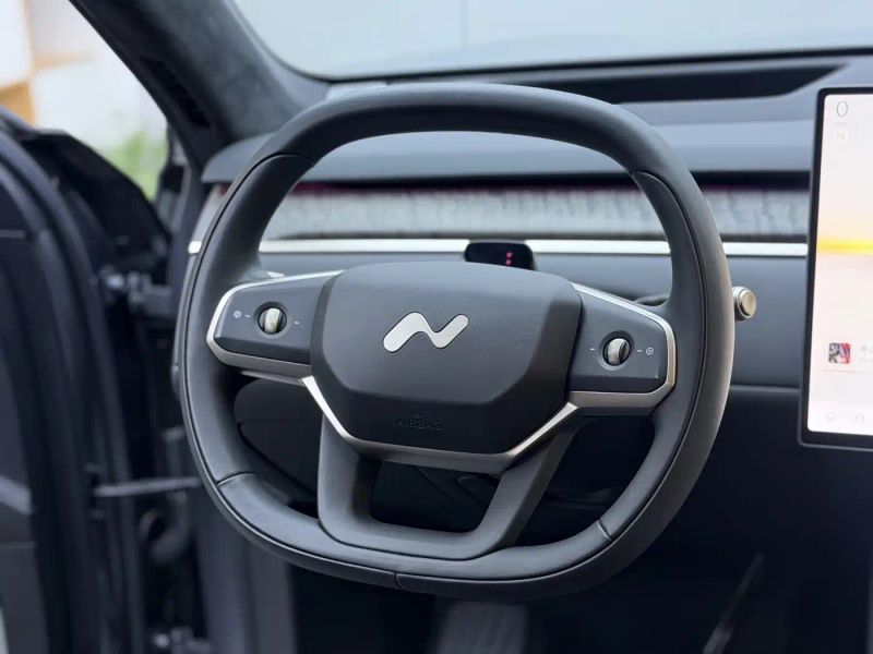 Onvo l90