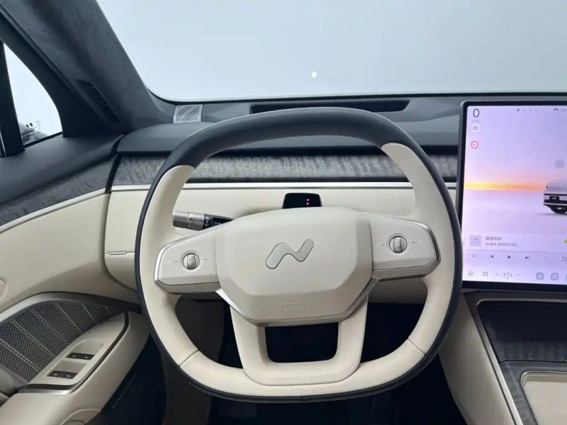Onvo l90