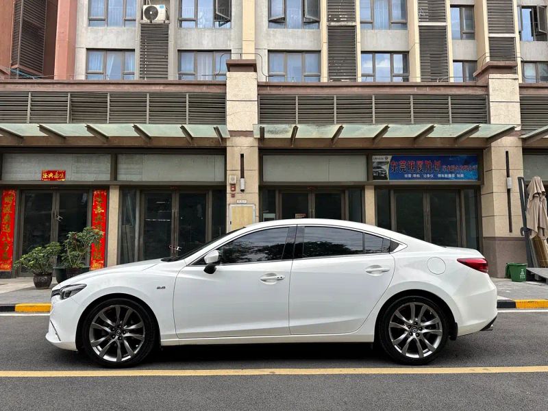 Mazda atez