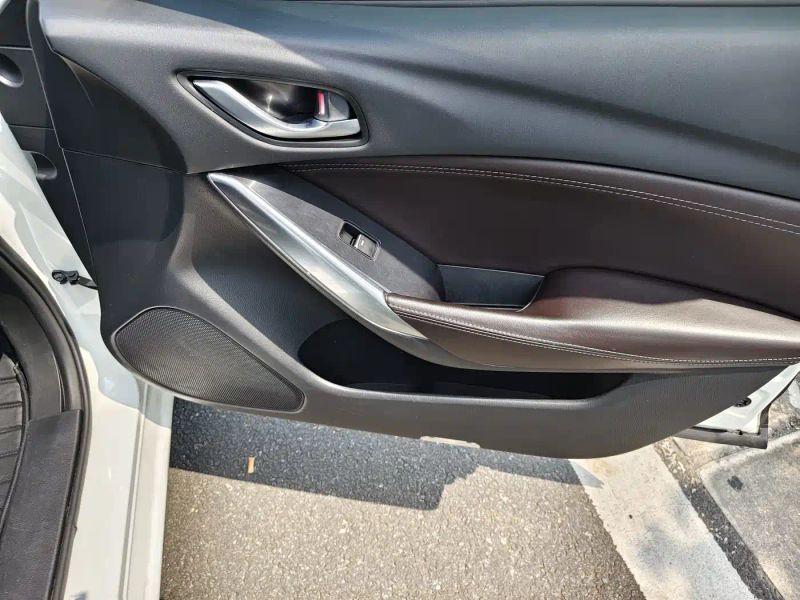 Mazda atez