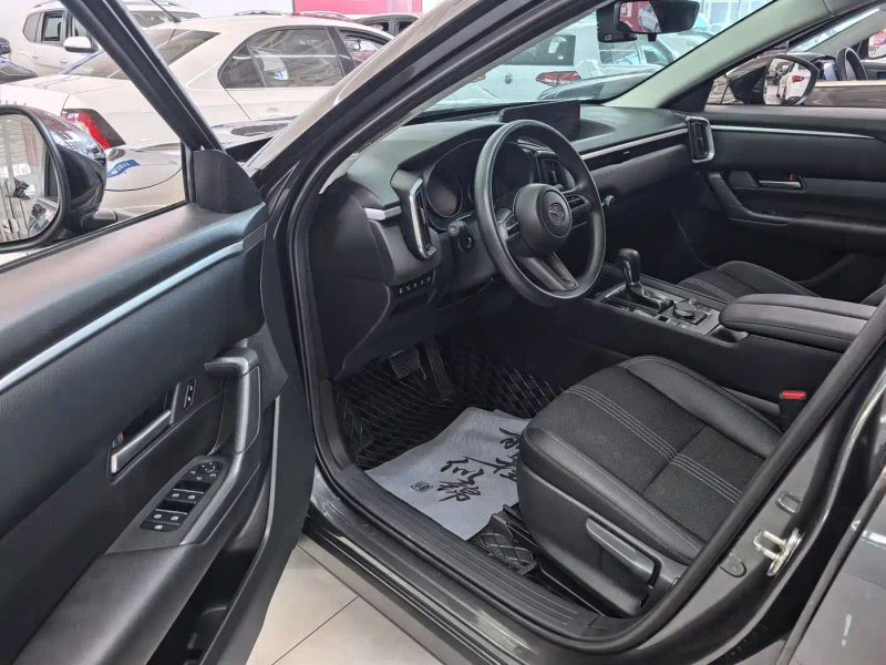 Mazda cx50