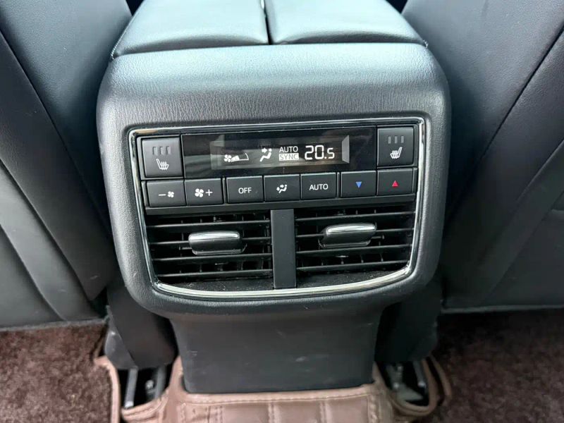 Mazda cx8