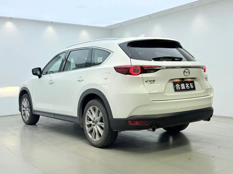 Mazda cx8