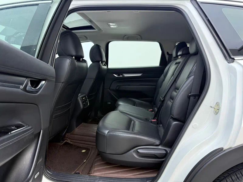 Mazda cx8