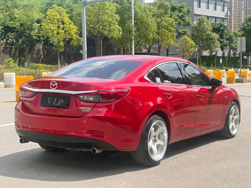 Mazda atez