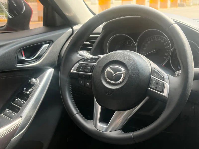Mazda atez