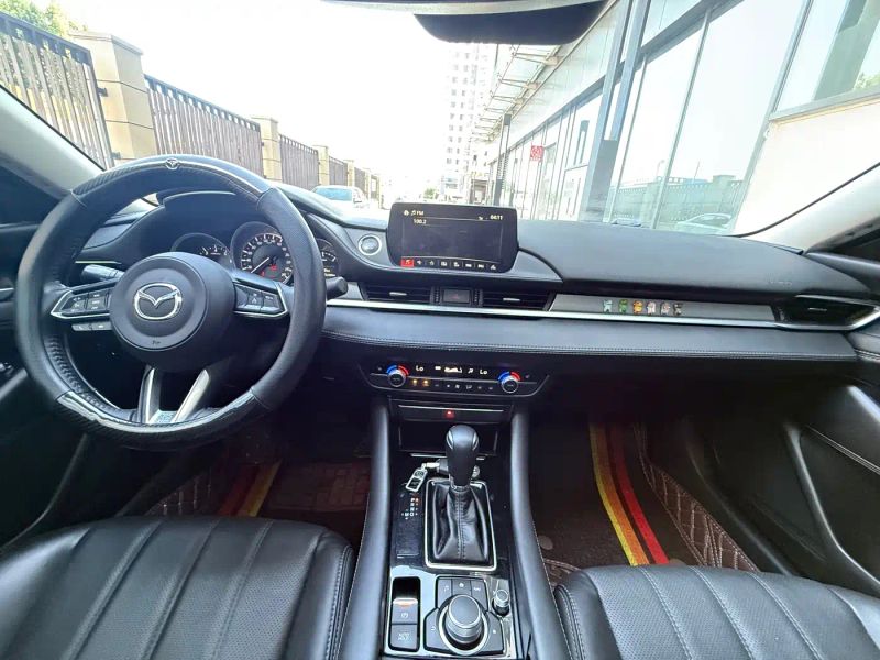 Mazda atez