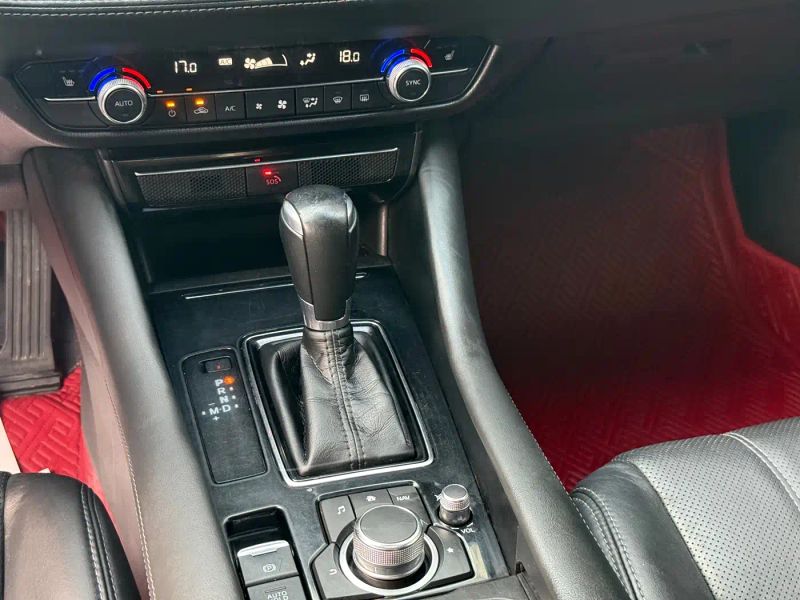 Mazda atez