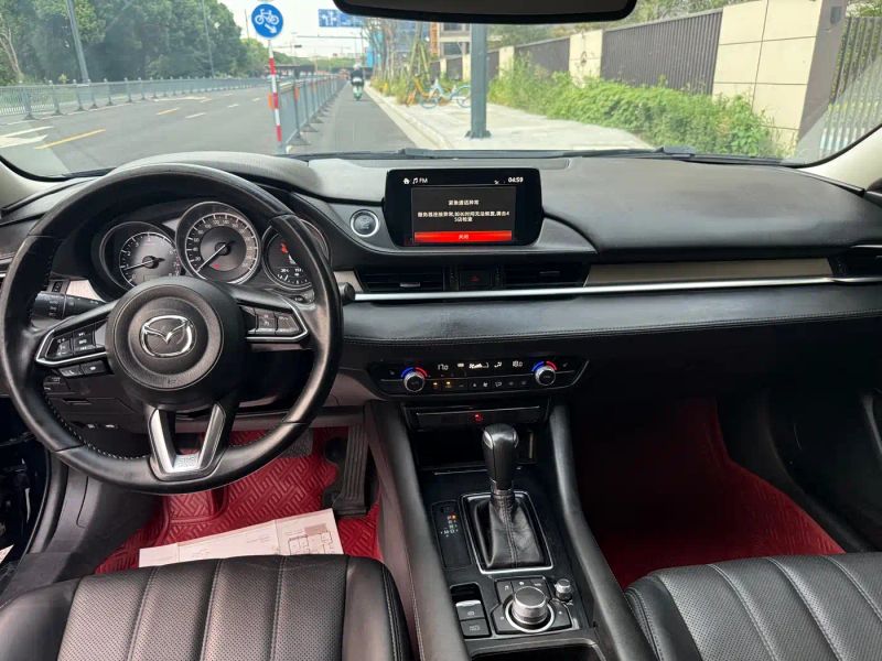 Mazda atez