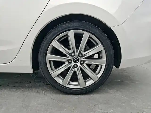 Mazda atez