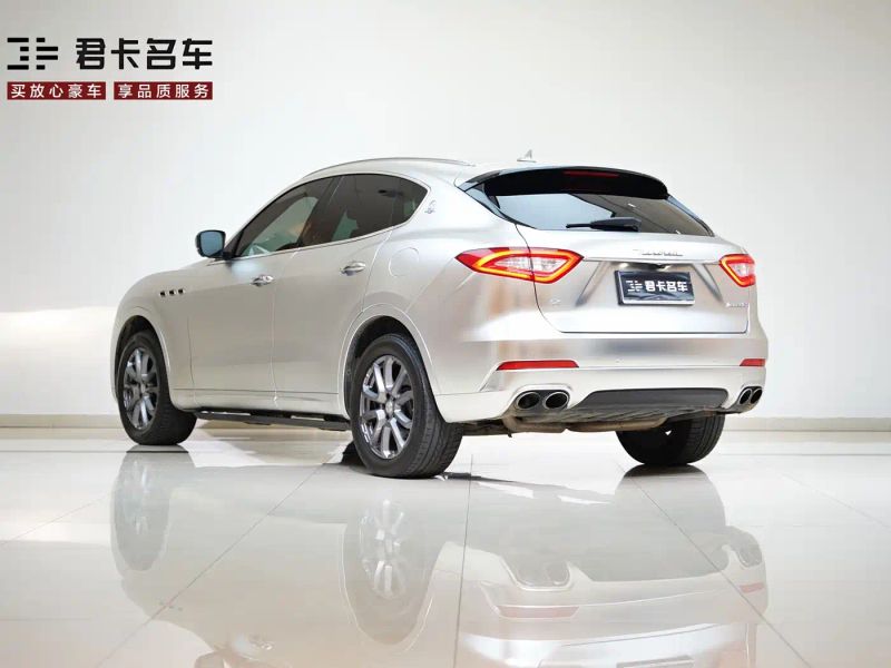 Maserati suv