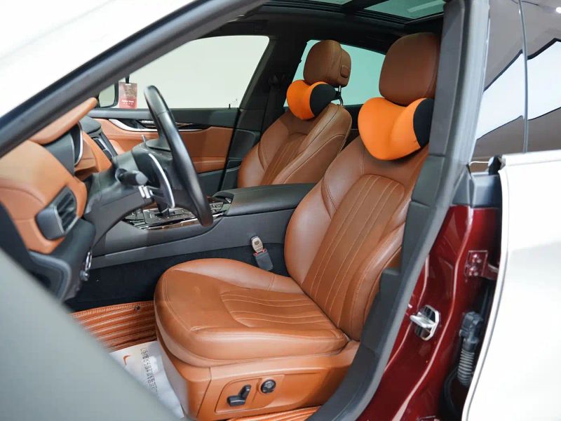Maserati suv