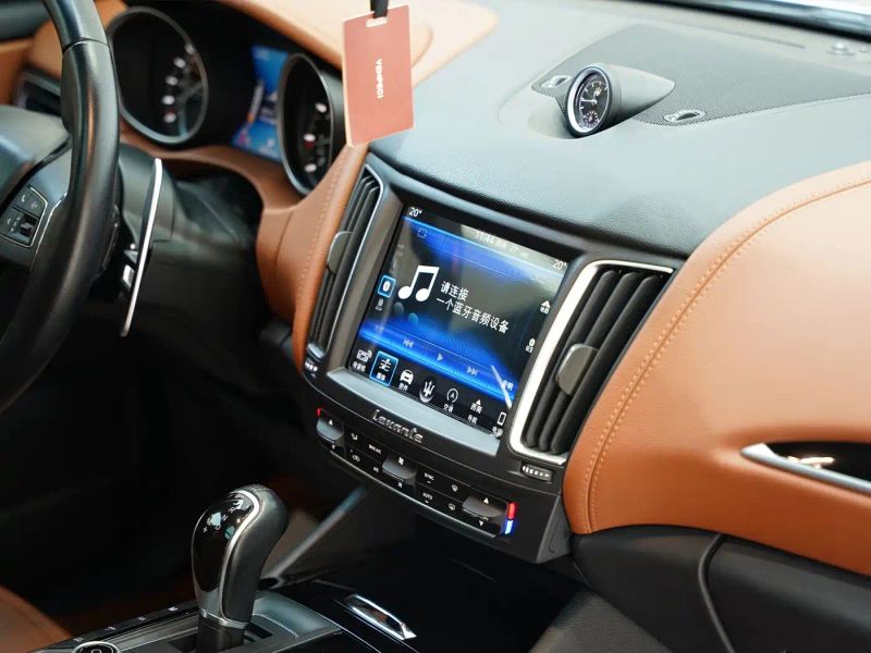 Maserati suv