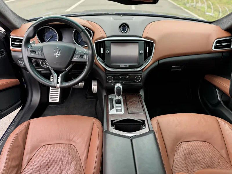 Maserati ghibli