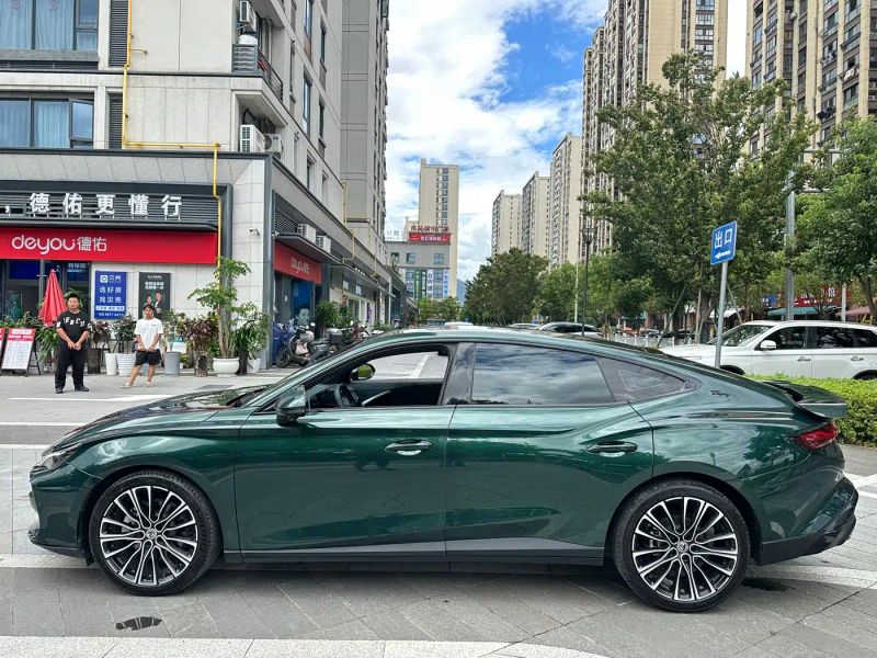 Mg sedan