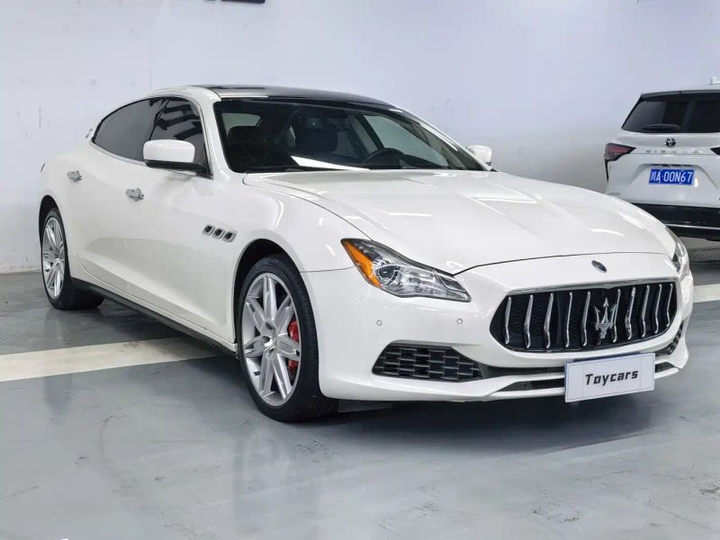 Maserati sedan