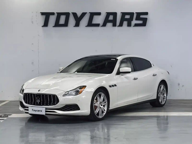 Maserati sedan